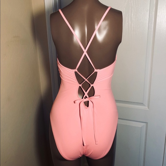 ❤️SOLD❤️La Blanca Petal Pusher Scalloped Swimsuit - Picture 2 of 2